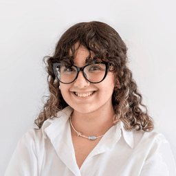 آترین گودرزی